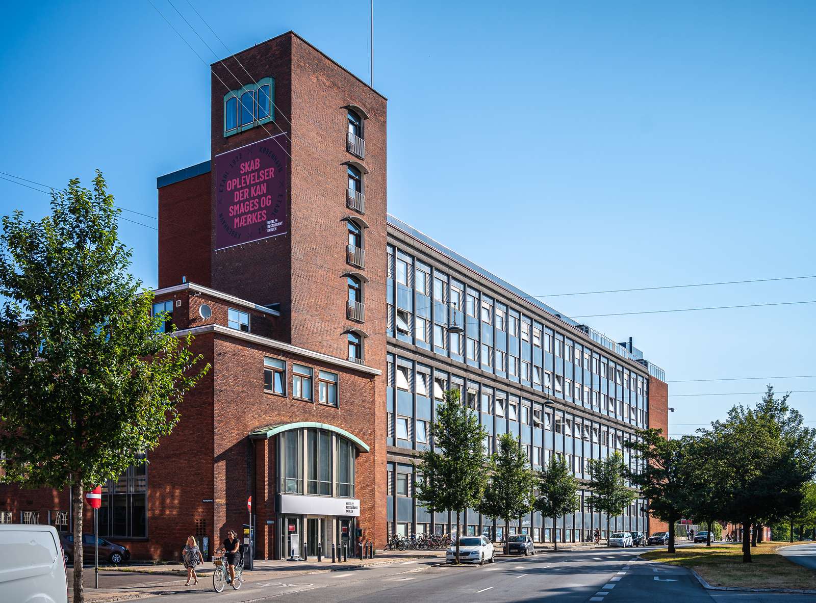 Hotel- og Restaurantskolens hovedbygning.