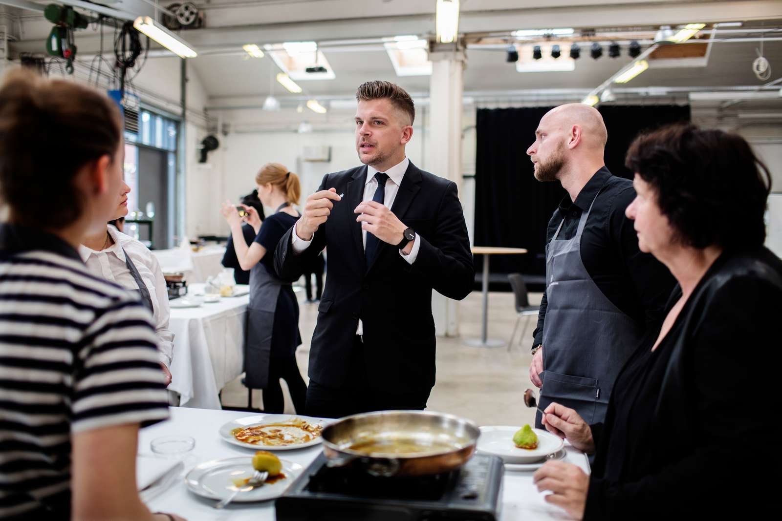 Ledige Job På Hotel- Og Restaurantskolen