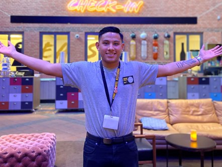 Receptionistelev Frederik.