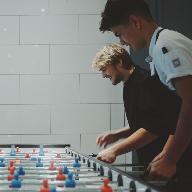 EUX Victor bordfordbold