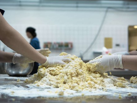 unge elever på Hotel- og Restaurantskolen